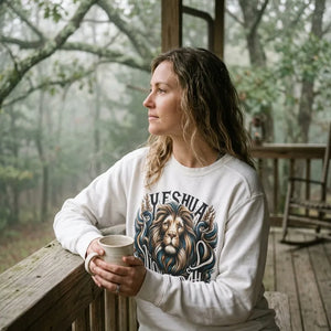 Yeshua Lion of Judah Bold Faith Sweatshirt - Vibe Lifestyle